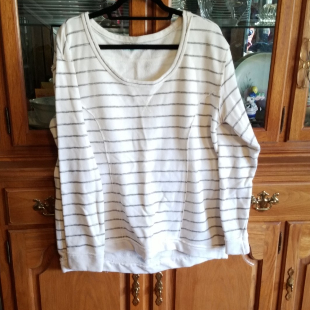 🔥 Maurices sweat shirt